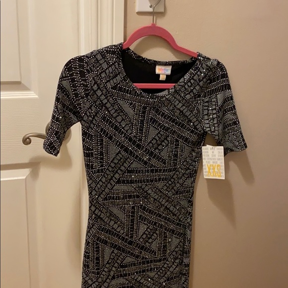 Lularoe Elegance Collection Julia - Picture 3 of 4